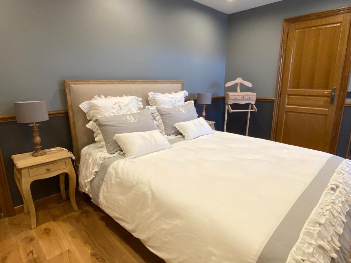 Bed and Breakfast La Maison Du Caillou Pontarme Экстерьер фото